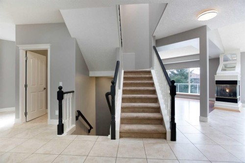 3414 Douglasdale Boulevard Se, Calgary, AB - Indoor Photo Showing Other Room