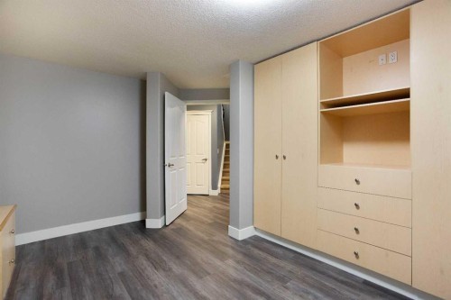 3414 Douglasdale Boulevard Se, Calgary, AB - Indoor Photo Showing Other Room