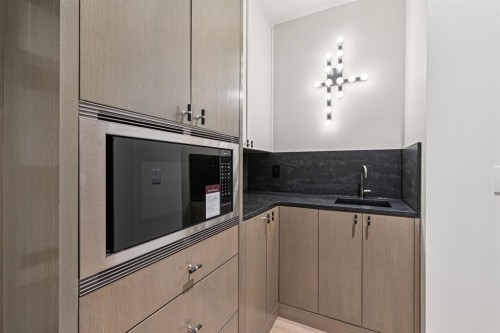 14 Lissington Drive Sw, Calgary, AB 