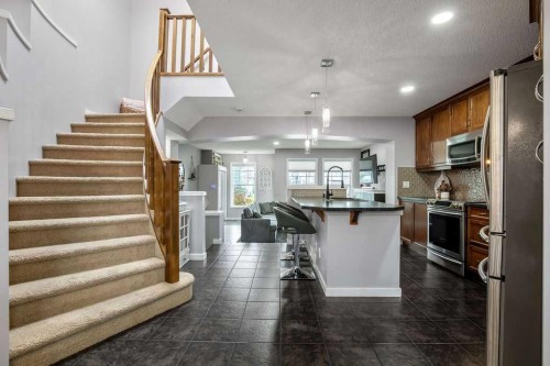 81 New Brighton Heights Se, Calgary, AB - Indoor Photo Showing Kitchen With Upgraded Kitchen