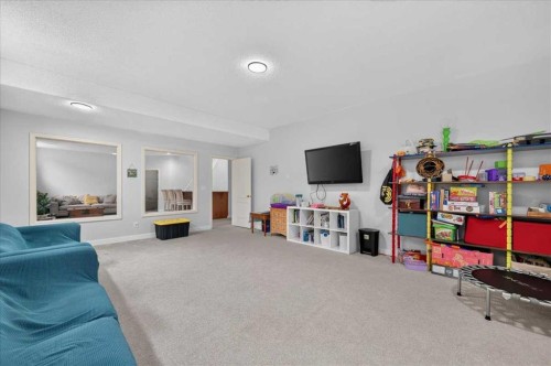 876 Shawnee Drive Sw, Calgary, AB - Indoor