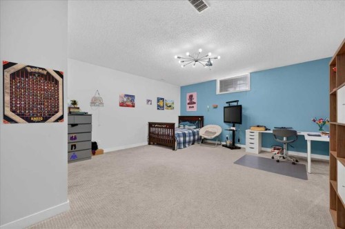 876 Shawnee Drive Sw, Calgary, AB - Indoor