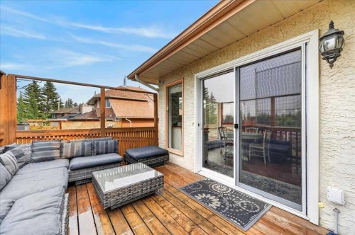 876 Shawnee Drive Sw, Calgary, AB - Outdoor With Deck Patio Veranda With Exterior