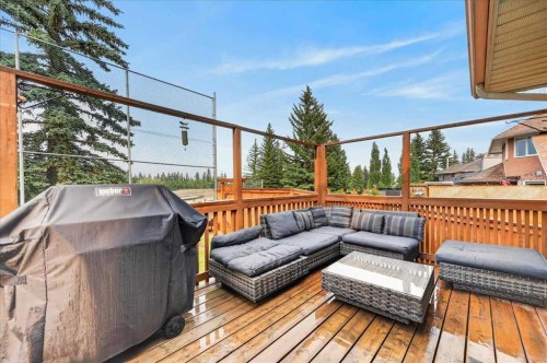 876 Shawnee Drive Sw, Calgary, AB - Outdoor With Deck Patio Veranda With Exterior
