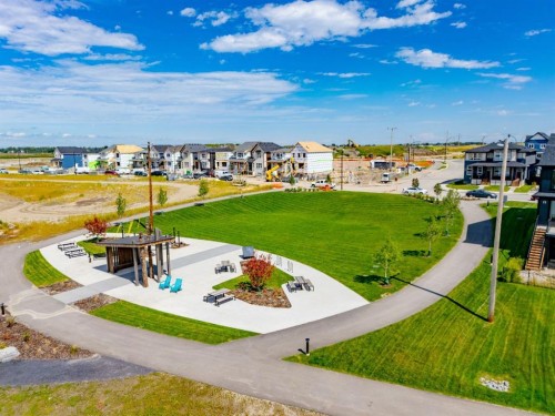 704 Sora Boulevard Se, Calgary, AB - Outdoor With View