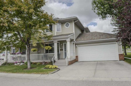 58 Sierra Morena Gardens Sw, Calgary, AB - Outdoor With Facade