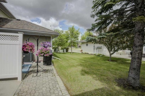 58 Sierra Morena Gardens Sw, Calgary, AB - Outdoor