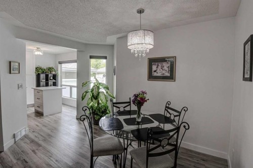 58 Sierra Morena Gardens Sw, Calgary, AB - Indoor Photo Showing Dining Room