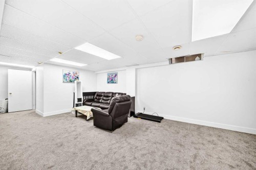 60 Falmere Court Ne, Calgary, AB - Indoor