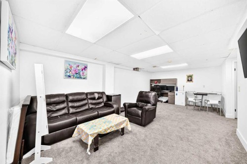 60 Falmere Court Ne, Calgary, AB - Indoor