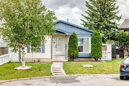 60 Falmere Court Ne, Calgary, AB - Outdoor