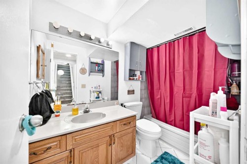 60 Falmere Court Ne, Calgary, AB - Indoor Photo Showing Bathroom
