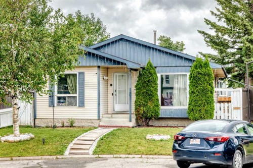 60 Falmere Court Ne, Calgary, AB - Outdoor