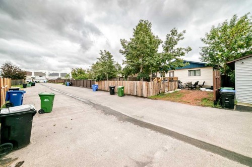 60 Falmere Court Ne, Calgary, AB - Outdoor