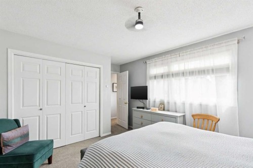 38-3620 51 Street Sw, Calgary, AB - Indoor Photo Showing Bedroom