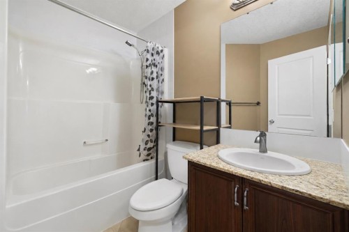 19 Silverado Skies Bay Sw, Calgary, AB - Indoor Photo Showing Bathroom