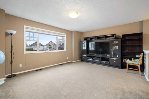 19 Silverado Skies Bay Sw, Calgary, AB - Indoor Photo Showing Other Room