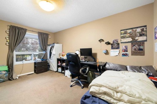 19 Silverado Skies Bay Sw, Calgary, AB - Indoor Photo Showing Other Room