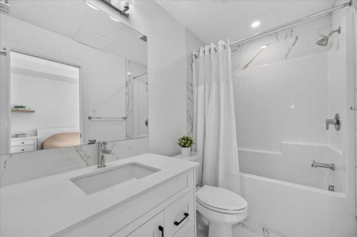 4101-200 Seton Circle Se, Calgary, AB - Indoor Photo Showing Bathroom