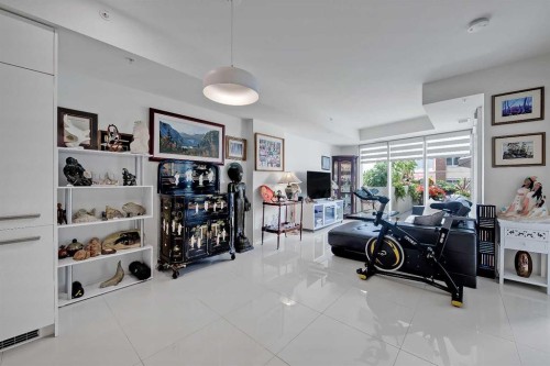 307-1020 9 Avenue Se, Calgary, AB - Indoor