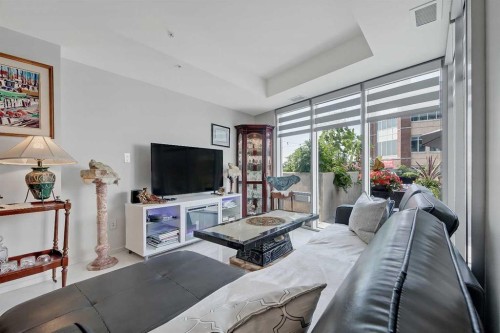 307-1020 9 Avenue Se, Calgary, AB - Indoor