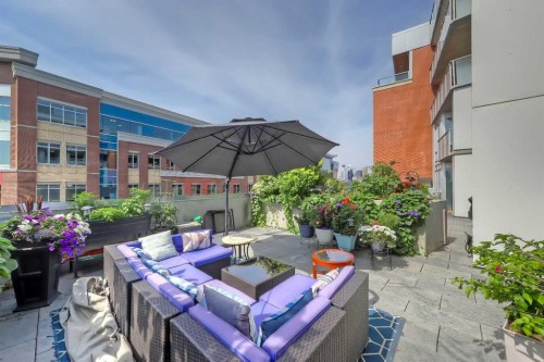 307-1020 9 Avenue Se, Calgary, AB - Outdoor