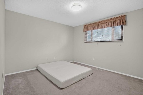 152 Maddock Way Ne, Calgary, AB - Indoor