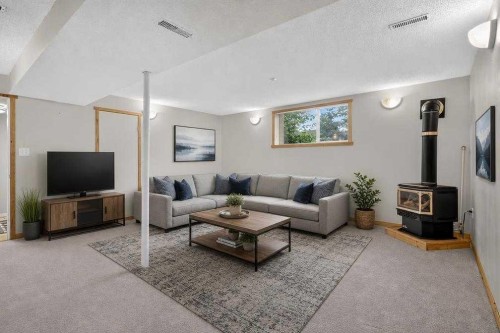 152 Maddock Way Ne, Calgary, AB - Indoor Photo Showing Living Room