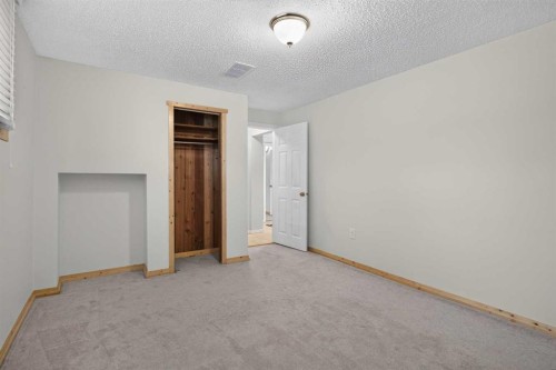 152 Maddock Way Ne, Calgary, AB - Indoor Photo Showing Other Room