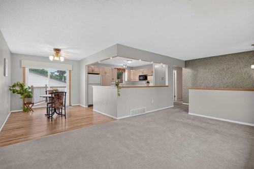 152 Maddock Way Ne, Calgary, AB - Indoor