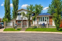 204 Whiteview Close NE Calgary, AB T1Y 1R3