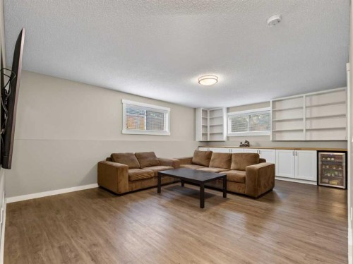 13704 Deer Run Boulevard Se, Calgary, AB - Indoor Photo Showing Other Room