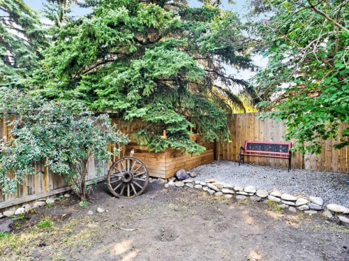 13704 Deer Run Boulevard Se, Calgary, AB - Outdoor