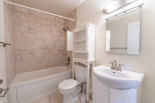 20-6503 Ranchview Drive Nw, Calgary, AB - Indoor Photo Showing Bathroom