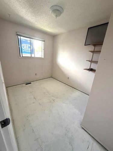 20-6503 Ranchview Drive Nw, Calgary, AB - Indoor Photo Showing Other Room