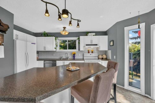 83 Millrise Crescent Sw, Calgary, AB - Indoor
