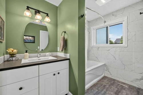 83 Millrise Crescent Sw, Calgary, AB - Indoor Photo Showing Bathroom