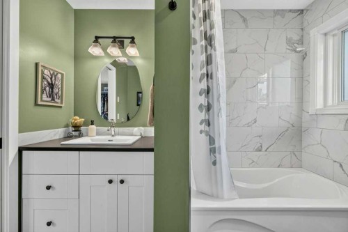 83 Millrise Crescent Sw, Calgary, AB - Indoor Photo Showing Bathroom