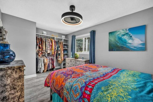83 Millrise Crescent Sw, Calgary, AB - Indoor Photo Showing Bedroom