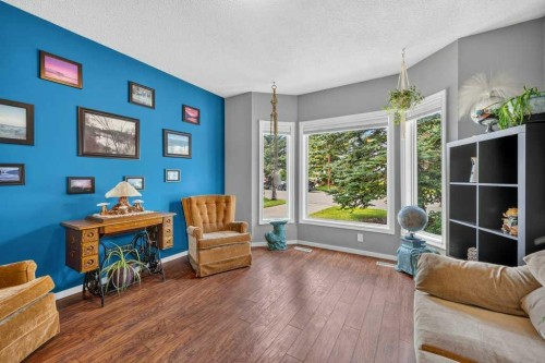 83 Millrise Crescent Sw, Calgary, AB - Indoor Photo Showing Other Room