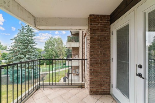 2305-202 Braeglen Close Sw, Calgary, AB 