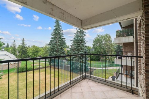 2305-202 Braeglen Close Sw, Calgary, AB 