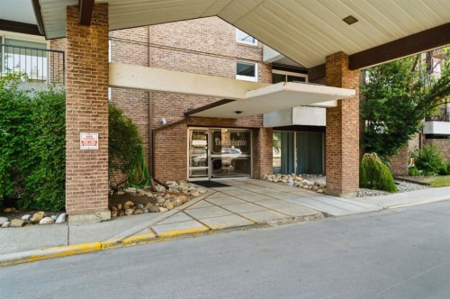 2305-202 Braeglen Close Sw, Calgary, AB 