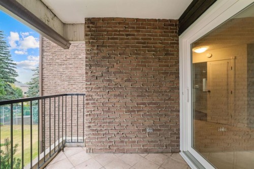 2305-202 Braeglen Close Sw, Calgary, AB 
