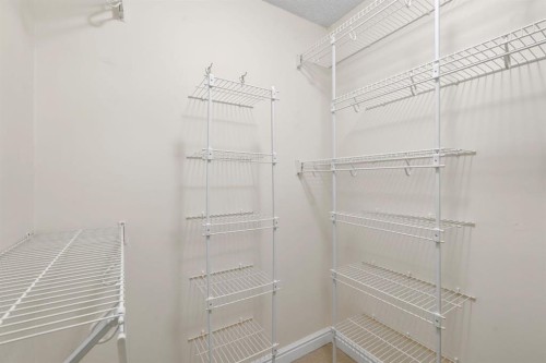 2305-202 Braeglen Close Sw, Calgary, AB 