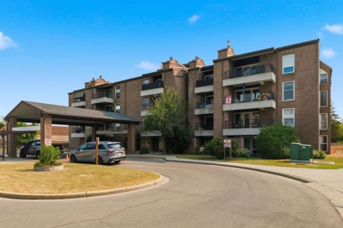 2305-202 Braeglen Close Sw, Calgary, AB 