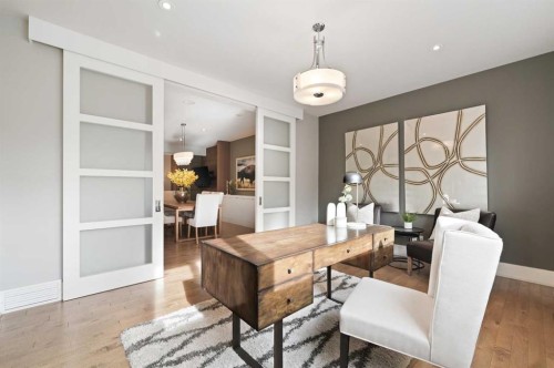 826 Durham Avenue Sw, Calgary, AB - Indoor