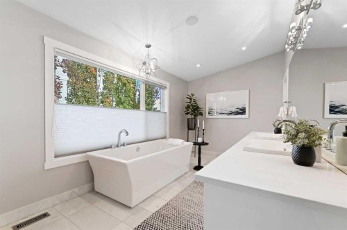 826 Durham Avenue Sw, Calgary, AB - Indoor