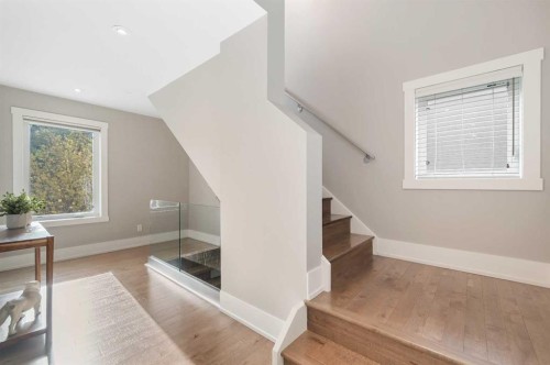 826 Durham Avenue Sw, Calgary, AB - Indoor Photo Showing Other Room