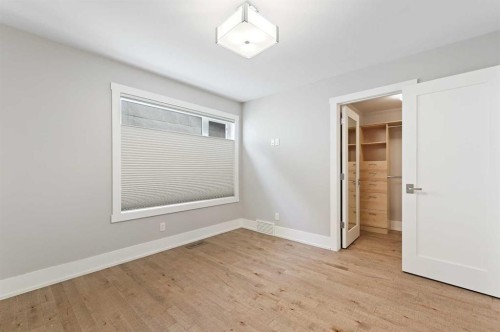 826 Durham Avenue Sw, Calgary, AB - Indoor Photo Showing Other Room